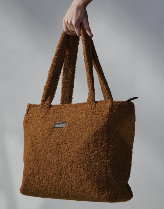 peyton_teddy_shoulder_bag_leather_brown_AC MAISON ANGERS