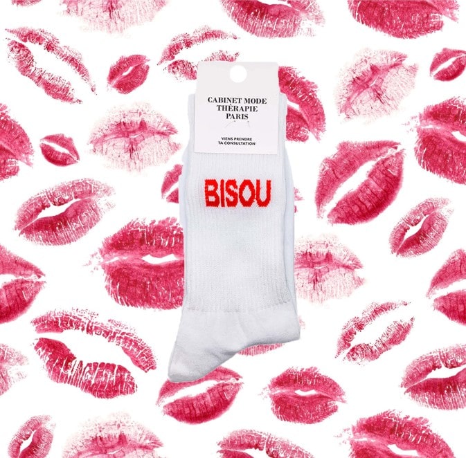 Chaussettes bisous blanches Therapie Paris A&C Angers -min Chaussettes bisous blanches Therapie Paris A&C Angers -min