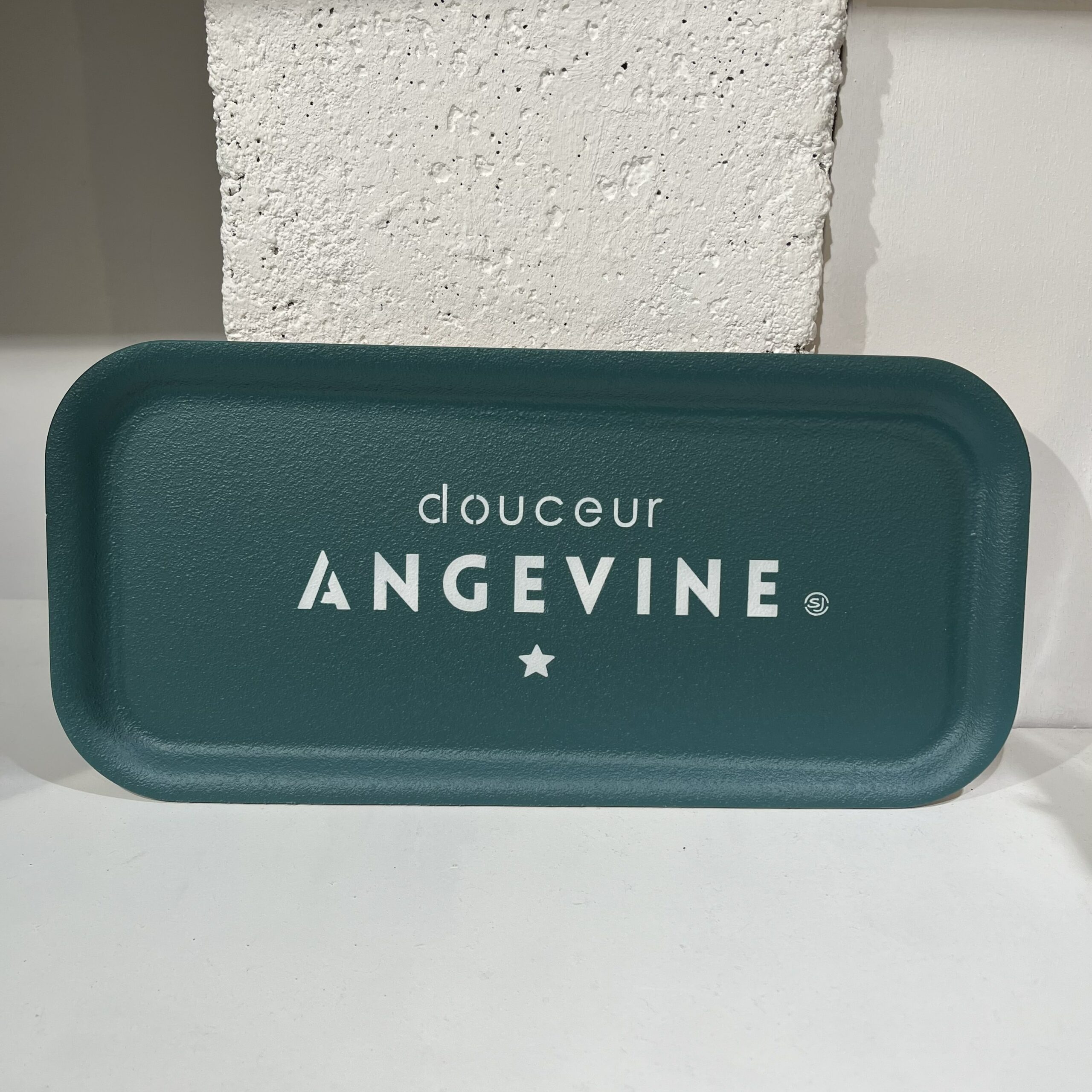 plateau liege Douceur Angevine cedre Sophie Janiere A&C Angers-min plateau liege Douceur Angevine cedre Sophie Janiere A&C Angers-min