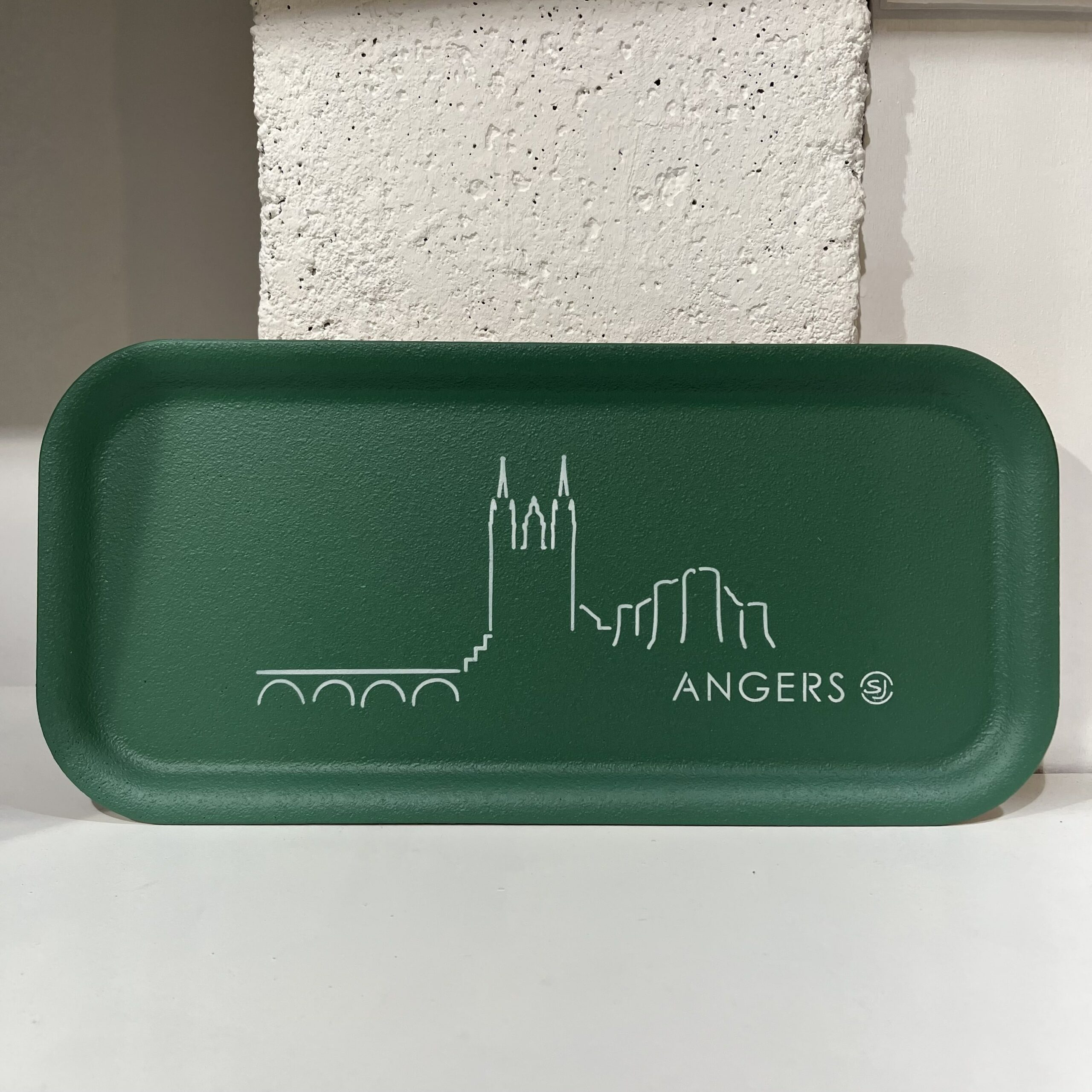 plateau liege ligne d'angers pin Sophie Janiere A&C Angers-min plateau liege ligne d'angers pin Sophie Janiere A&C Angers-min