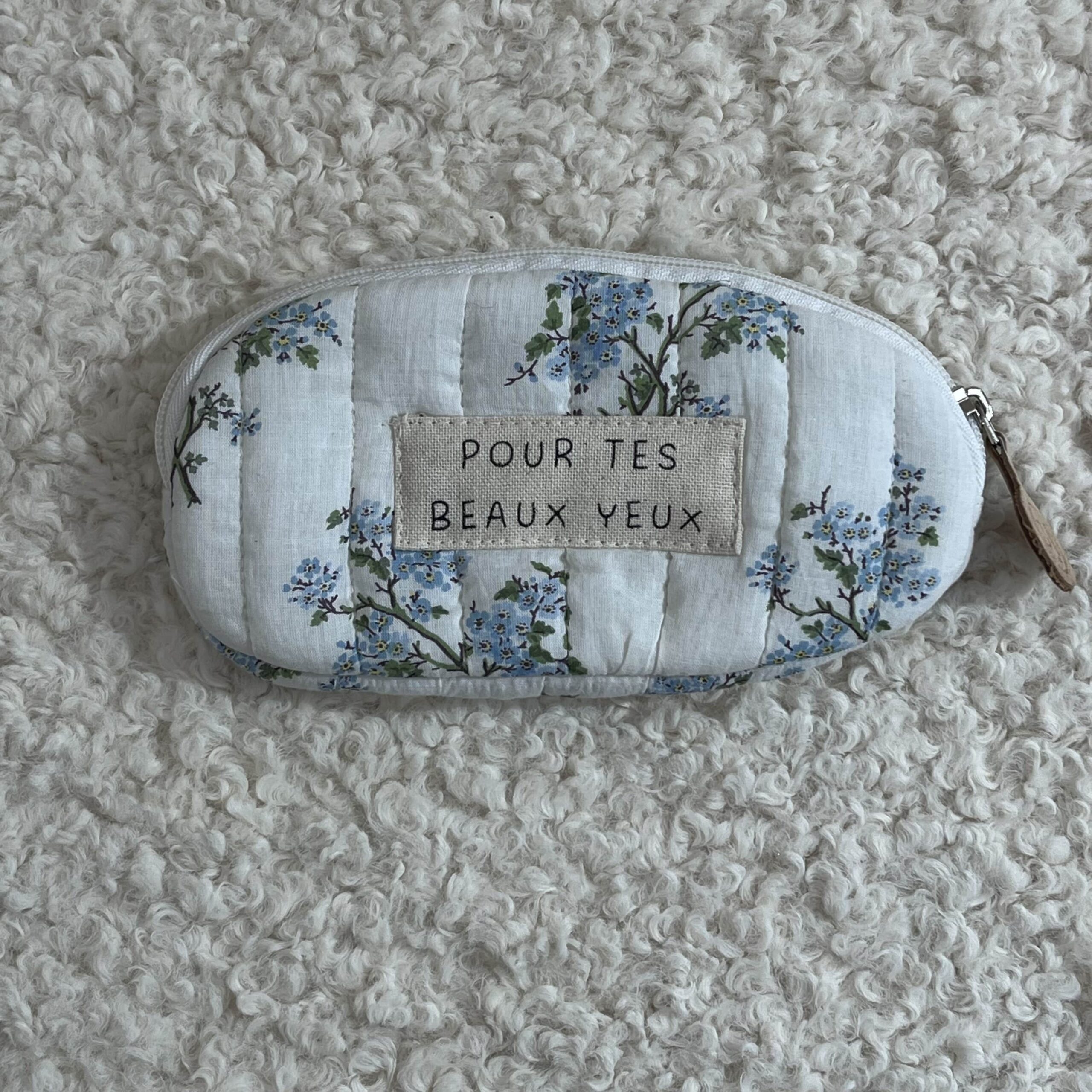 Trousse lunette JAIPUR Sophie janiere A&C Angers 2 - Copie-min Trousse lunette JAIPUR Sophie janiere A&C Angers 2 - Copie-min