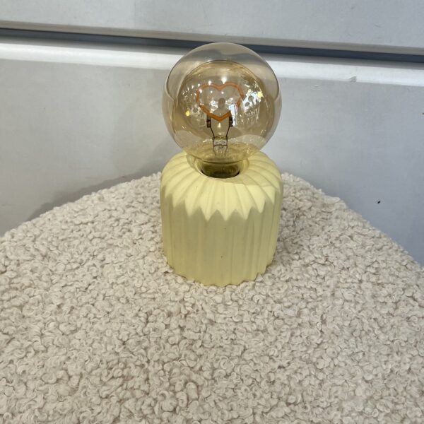 Lampe a pile coeur jaune pâle A&C Angers OPJET-min