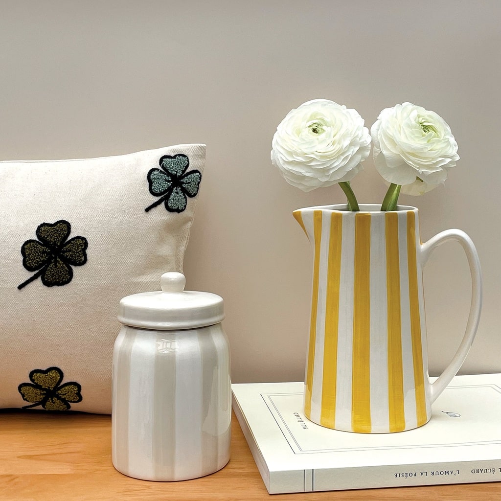 Pichet rayure safran OPJET A&c Angers 6-min