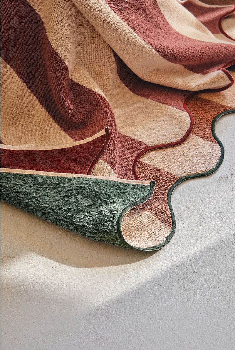 Essix-Drap-Plage-Amour-Ambiance A&C Angers 4-min Essix-Drap-Plage-Amour-Ambiance A&C Angers 4-min