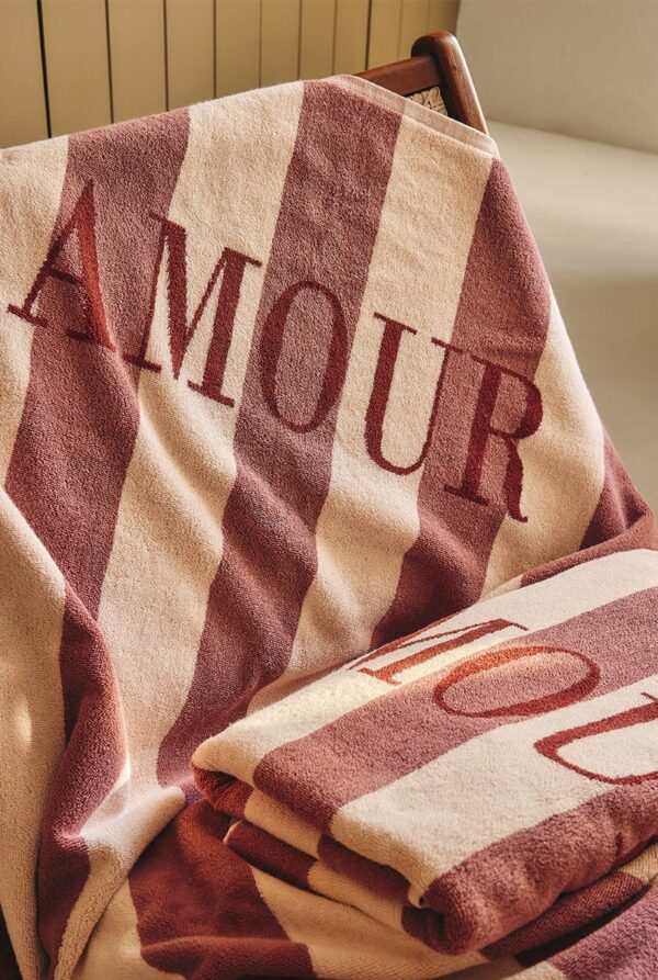 Essix-Drap-Plage-Amour-Ambiance A&C Angers-min