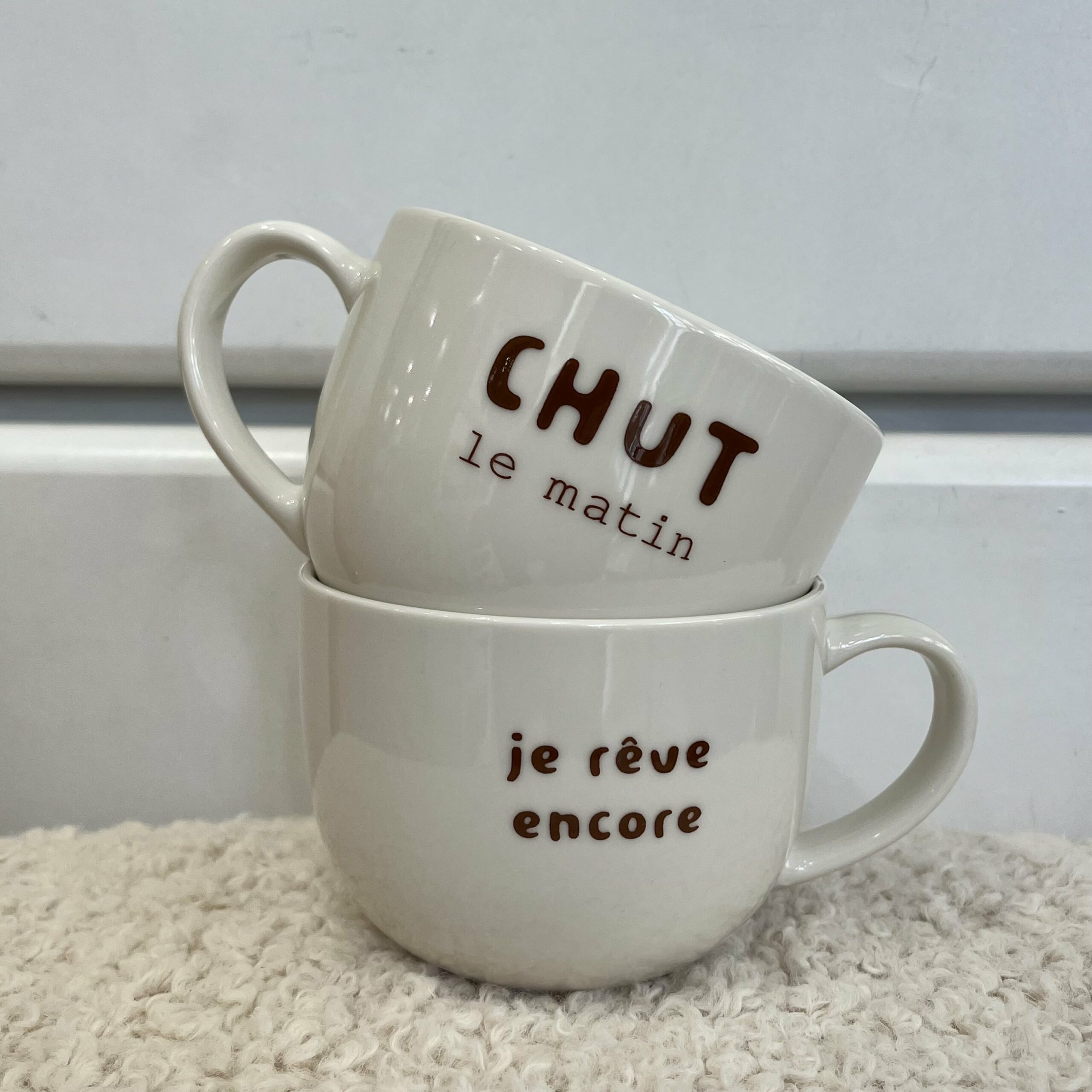 Mug déjeuner chut le matin , je rêve encore A&C ANGERS SOPHIE JANIERE-min